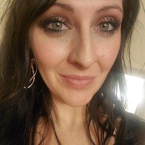 Meet your Posher, Candace